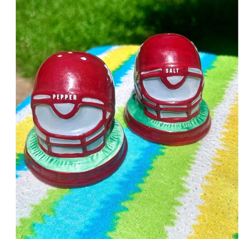 Memory Company Mississippi State Bulldogs Gameday Salt and Pepper Shakers SEC